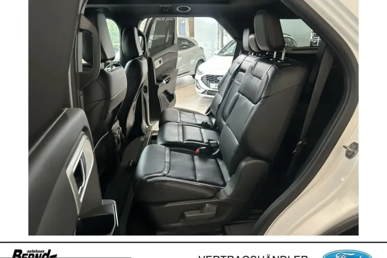 Ford Explorer din 2025 cu 9.875 km - oferta FOR216505 - foto 17