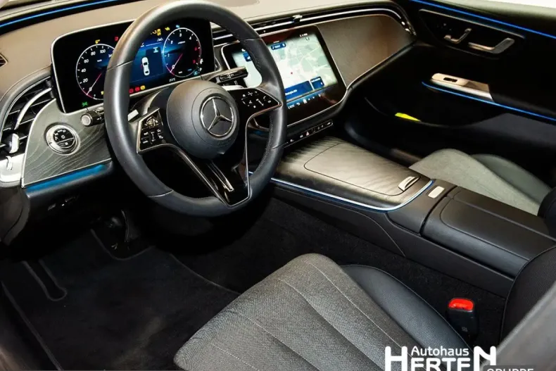 Mercedes-Benz E 220 (Clasa E) din 2025 cu 19.980 km - oferta MER216507 - foto 8