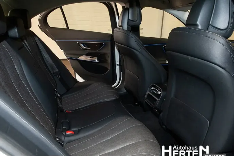 Mercedes-Benz E 220 (Clasa E) din 2025 cu 19.980 km - oferta MER216507 - foto 15