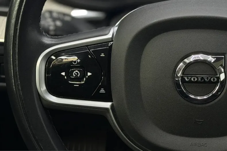Volvo XC60 din 2022 cu 95.681 km - oferta VOL216508 - foto 10