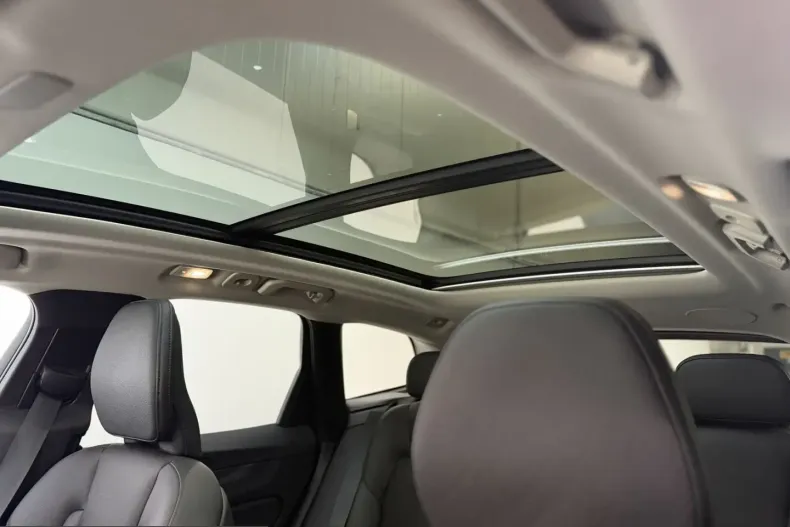 Volvo XC60 din 2022 cu 95.681 km - oferta VOL216508 - foto 23