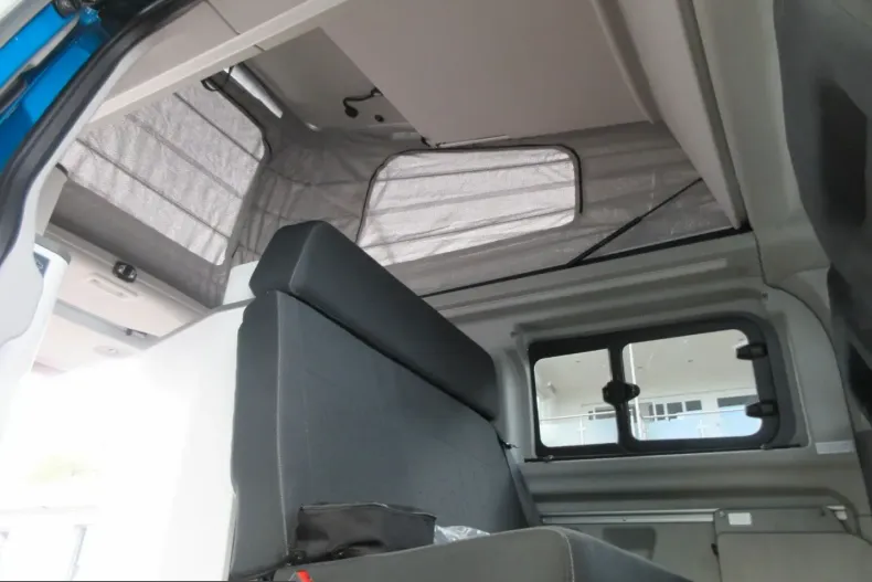 Ford Transit Custom din 2025 cu 10.400 km - oferta FOR216515 - foto 17
