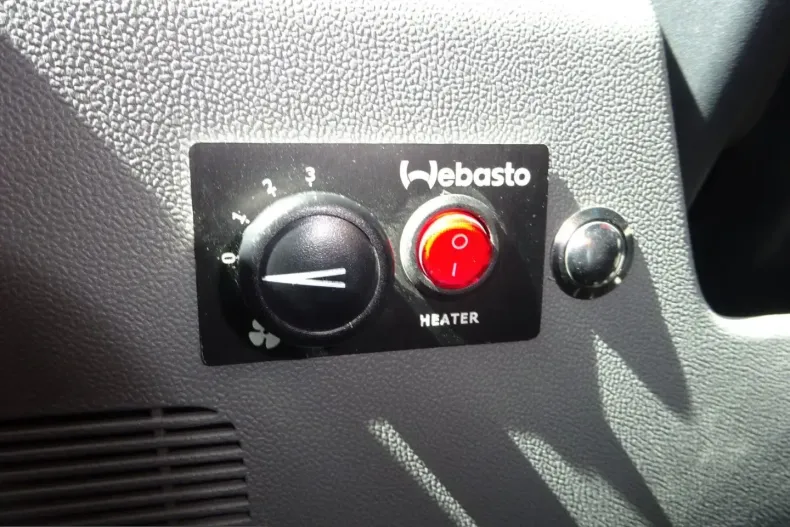 Ford Transit Custom din 2024 cu 12.047 km - oferta FOR216517 - foto 23