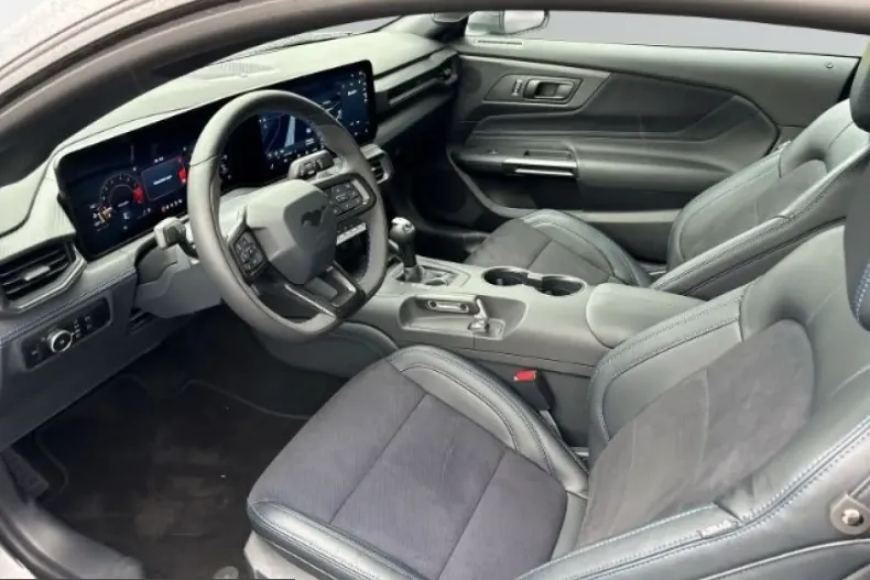 Ford Mustang din 2025 cu 5.990 km - oferta FOR216518 - foto 10