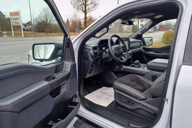 Ford F 150 din 2025 cu 4.079 km - oferta FOR216520 - foto 11