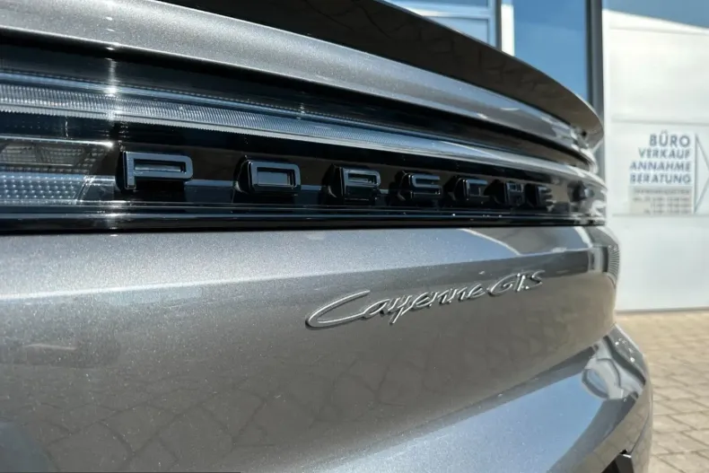 Porsche Cayenne din 2024 cu 15.000 km - oferta POR216523 - foto 16