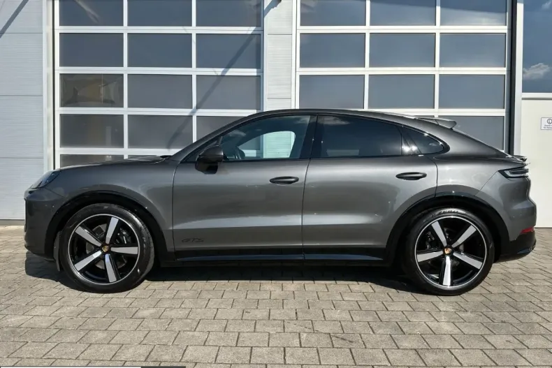 Porsche Cayenne din 2024 cu 15.000 km - oferta POR216523 - foto 48