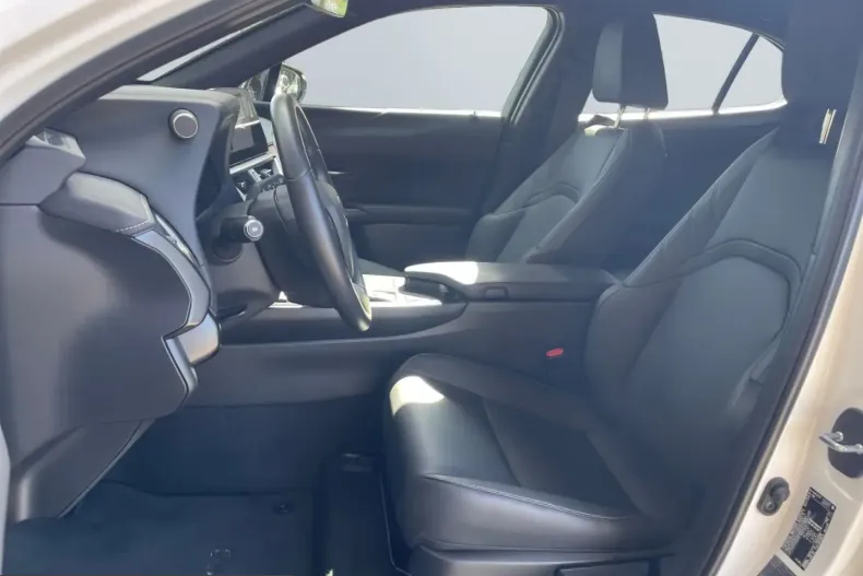 Lexus UX din 2024 cu 17.814 km - oferta LEX216528 - foto 9