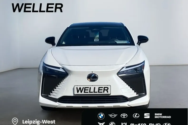 Lexus RZ din 2024 cu 20.071 km - oferta LEX216529 - foto 2