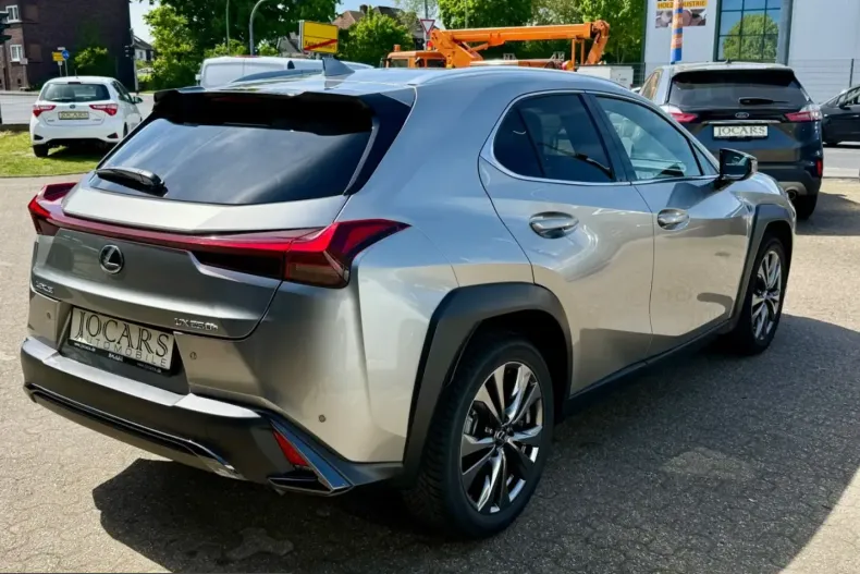 Lexus UX din 2024 cu 18.027 km - oferta LEX216530 - foto 7