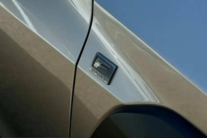 Lexus UX din 2024 cu 18.027 km - oferta LEX216530 - foto 9