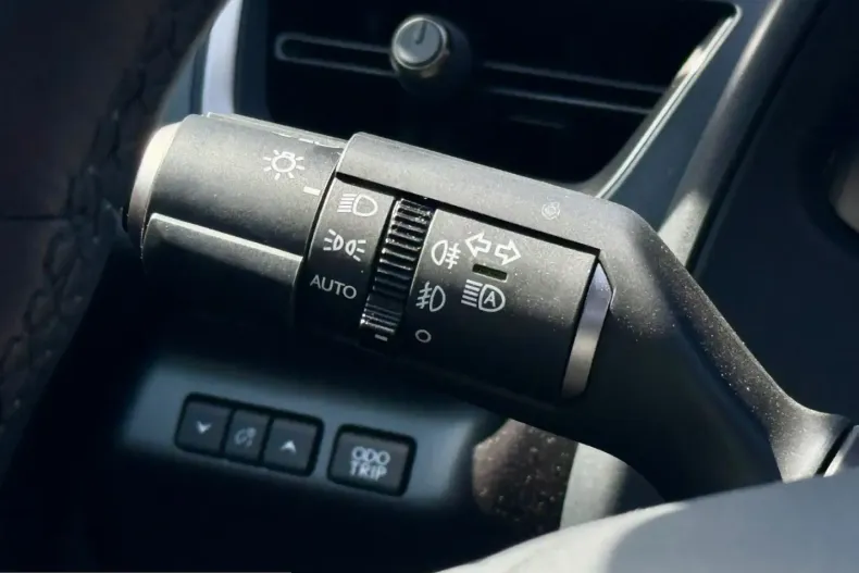 Lexus UX din 2024 cu 18.027 km - oferta LEX216530 - foto 18