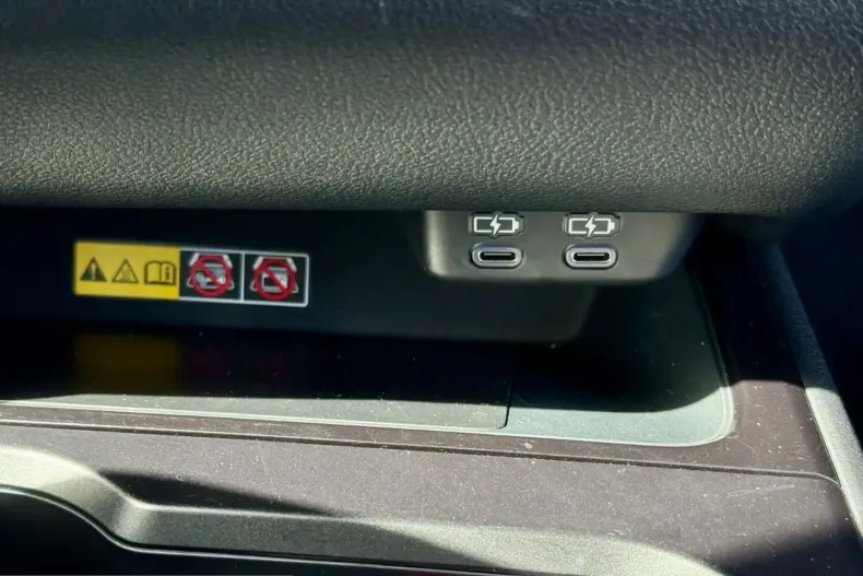 Lexus UX din 2024 cu 18.027 km - oferta LEX216530 - foto 31