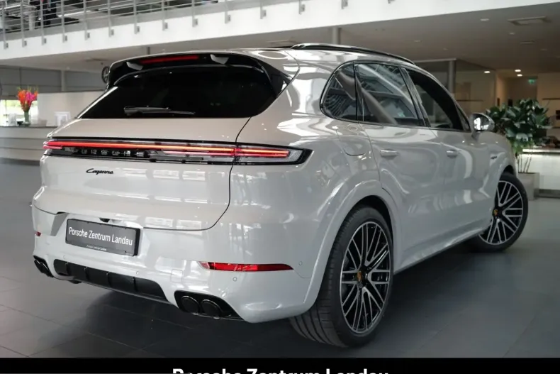 Porsche Cayenne din 2025 cu 27.490 km - oferta POR216535 - foto 2