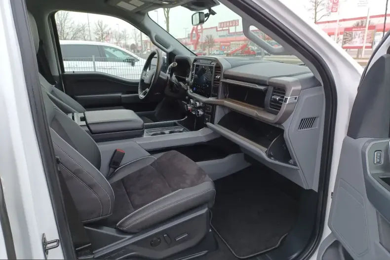 Ford F 150 din 2024 cu 21.169 km - oferta FOR216536 - foto 35
