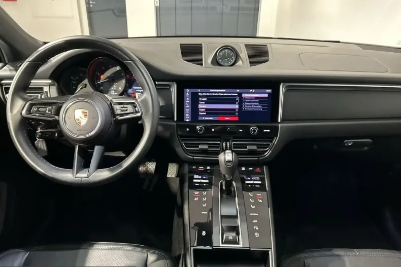Porsche Macan din 2024 cu 13.950 km - oferta POR216545 - foto 9