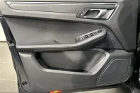 Porsche Macan din 2024 cu 13.950 km - oferta POR216545 - foto 12