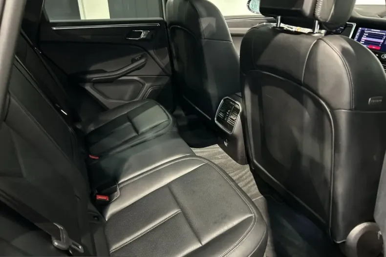 Porsche Macan din 2024 cu 13.950 km - oferta POR216545 - foto 23