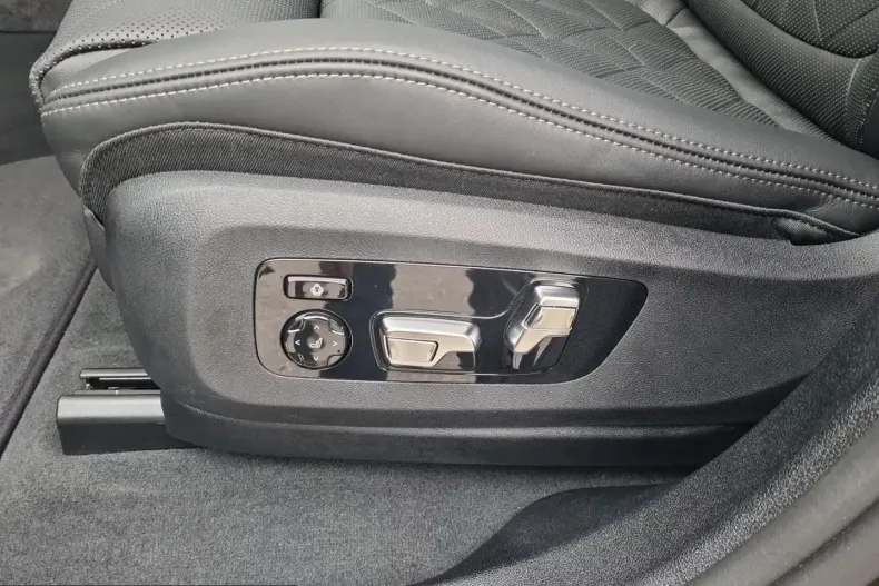BMW X6 (Seria X) din 2025 cu 1.599 km - oferta BMW216548 - foto 12