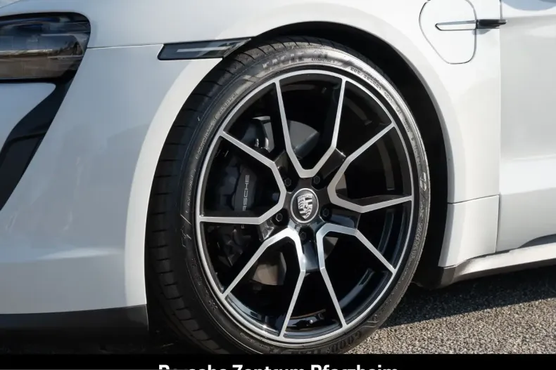 Porsche Taycan din 2024 cu 26.250 km - oferta POR216549 - foto 13