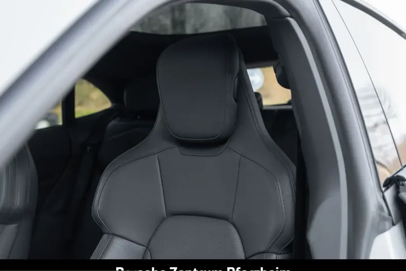 Porsche Taycan din 2024 cu 26.250 km - oferta POR216549 - foto 21