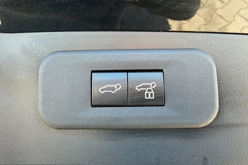 Lexus NX 350h din 2024 cu 50.697 km - oferta LEX216561 - foto 23