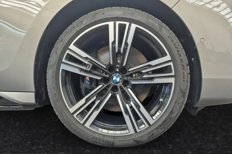 BMW 750 (Seria 7) din 2024 cu 66.500 km - oferta BMW216568 - foto 5