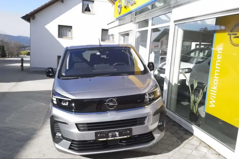 Opel Zafira Life din 2024 cu 11.200 km - oferta OPE216569 - foto 1