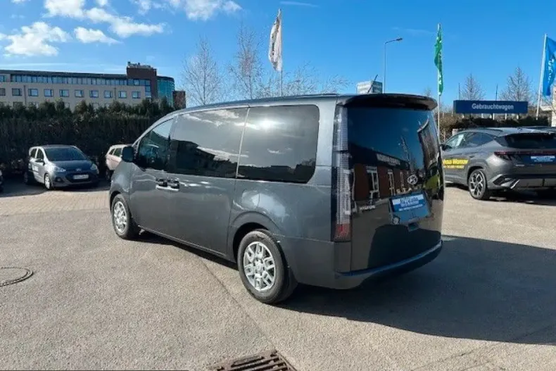 Hyundai Staria din 2024 cu 38.500 km - oferta HYU216570 - foto 3