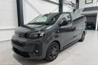 Opel Zafira din 2025 cu 16.243 km - oferta OPE216571 - foto 1