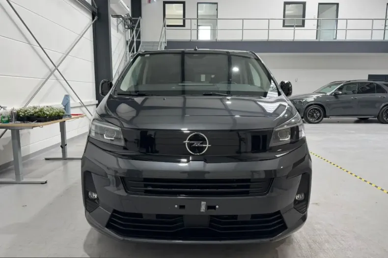 Opel Zafira din 2025 cu 16.243 km - oferta OPE216571 - foto 2