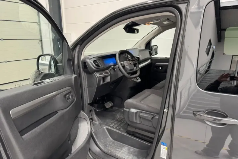 Opel Zafira din 2025 cu 16.243 km - oferta OPE216571 - foto 12