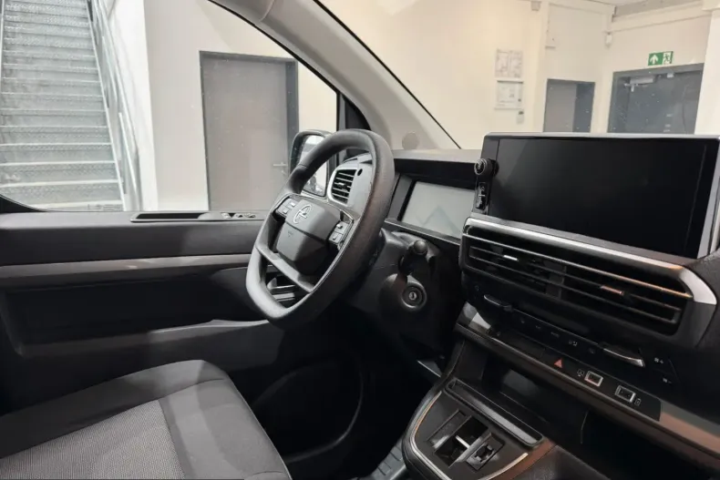 Opel Zafira din 2025 cu 16.243 km - oferta OPE216571 - foto 17