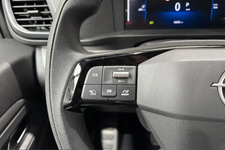 Opel Zafira din 2025 cu 16.243 km - oferta OPE216571 - foto 43