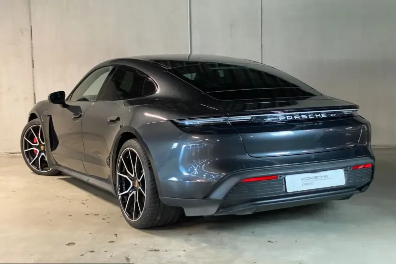 Porsche Taycan din 2024 cu 23.600 km - oferta POR216577 - foto 3
