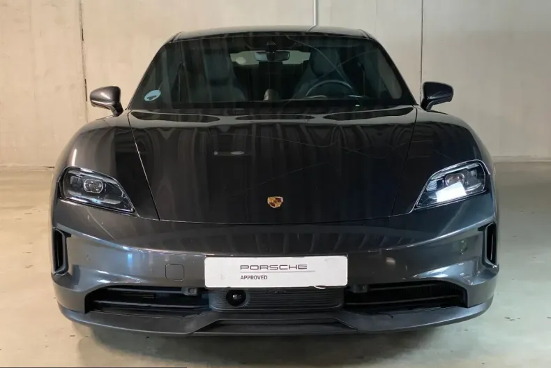 Porsche Taycan din 2024 cu 23.600 km - oferta POR216577 - foto 4