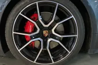 Porsche Taycan din 2024 cu 23.600 km - oferta POR216577 - foto 8