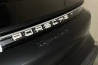 Porsche Taycan din 2024 cu 23.600 km - oferta POR216577 - foto 12