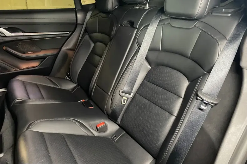 Porsche Taycan din 2024 cu 23.600 km - oferta POR216577 - foto 28