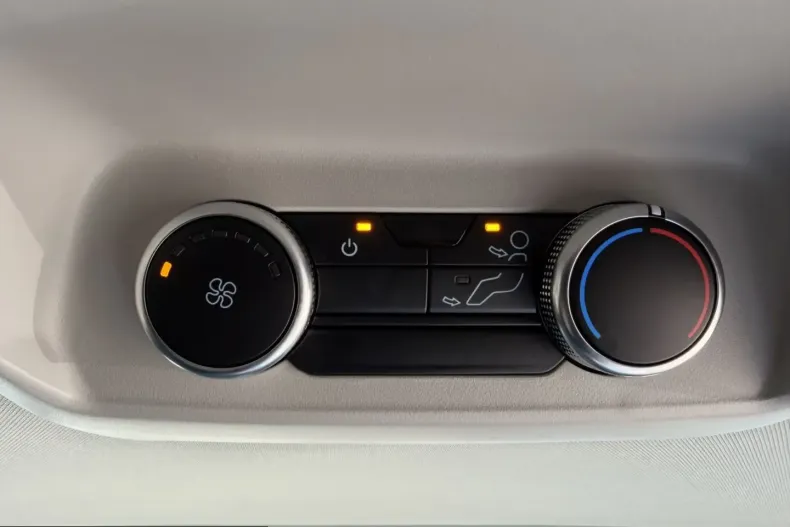 Ford Tourneo Custom din 2025 cu 11.037 km - oferta FOR216583 - foto 21