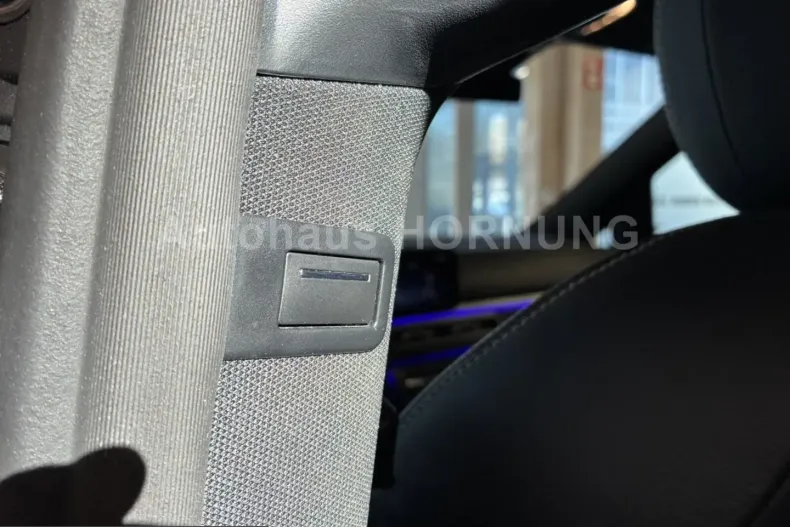 Mercedes-Benz V 300 (Clasa V) din 2025 cu 17.186 km - oferta MER216590 - foto 21