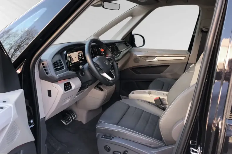 Volkswagen T7 Multivan din 2025 cu 11.739 km - oferta VOL216591 - foto 8