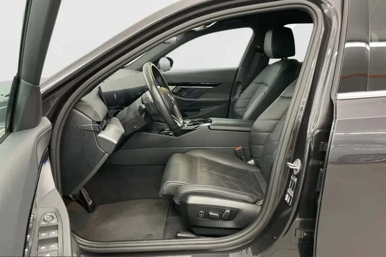 BMW 520 (Seria 5) din 2024 cu 50.760 km - oferta BMW216594 - foto 10
