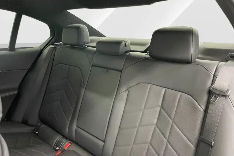 BMW 520 (Seria 5) din 2024 cu 50.760 km - oferta BMW216594 - foto 11