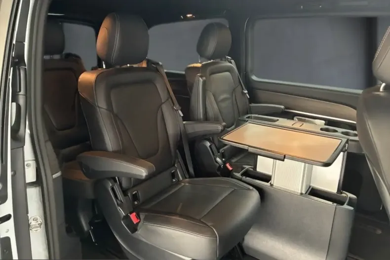 Mercedes-Benz V 300 (Clasa V) din 2025 cu 24.953 km - oferta MER216595 - foto 12