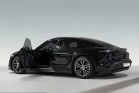 Porsche Taycan din 2022 cu 31.300 km - oferta POR216596 - foto 7