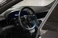 Porsche Taycan din 2022 cu 31.300 km - oferta POR216596 - foto 27