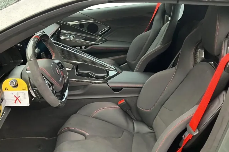 Corvette Z06 din 2025 cu 5.455 km - oferta COR216597 - foto 17