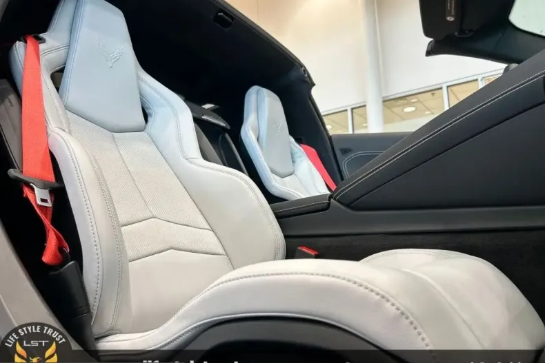 Corvette Z06 din 2025 cu 2.550 km - oferta COR216600 - foto 18