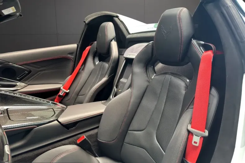 Corvette Z06 din 2025 cu 6.132 km - oferta COR216602 - foto 9
